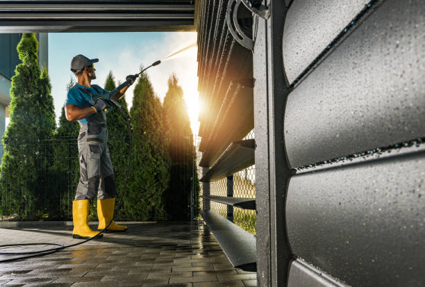 Best Machinery and Equipment Cleaning  in Lakewood, CA